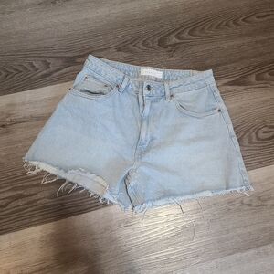 Topshop Light Wash Jean Shorts Size 8